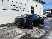 2023 Chrysler 300 Touring-L - Photo 3