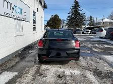 2023 Chrysler 300 Touring-L - Photo 4