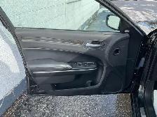 2023 Chrysler 300 Touring-L - Photo 17