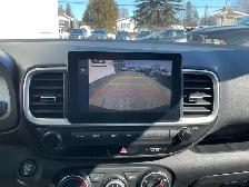 2025 Hyundai Venue - Photo 15