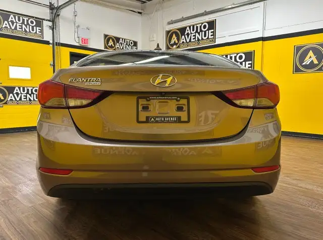 2016 Hyundai Elantra Sport - SUNROOF! BACKUP CAMERA! HEATED SEAT - Photo 4