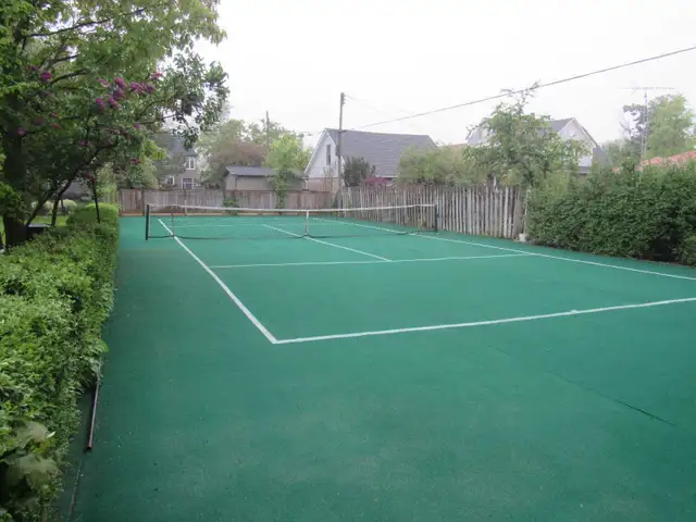 Brock #316 bus 2 min/walk to Glenridge av. non smoking MALE $550 - Photo 2