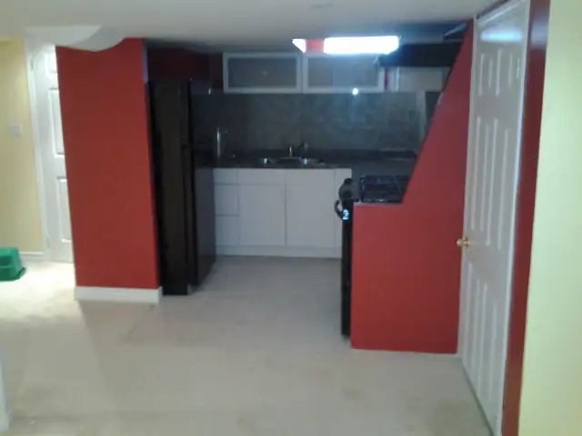 Couples Private Bedroom   Single Room   Private Exit Apartment - Photo 4