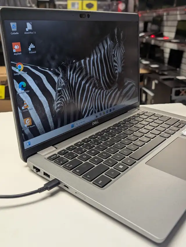 Dell Latitude 5440 i5-13th Gen 16Go DDR4 SSD 256Go NVMe - Photo 2