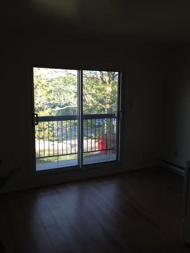 3 1/2 Saint-Lambert PRÈS METRO et REM PANAMA - Photo 8