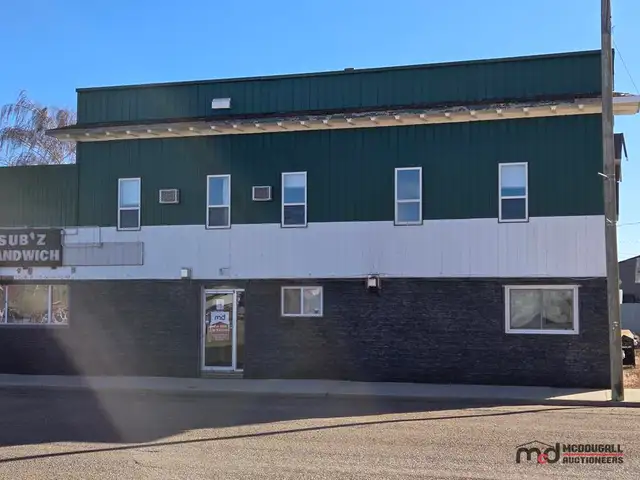 Real Estate Auction: Kings Hotel - Shaunavon, SK - Photo 5