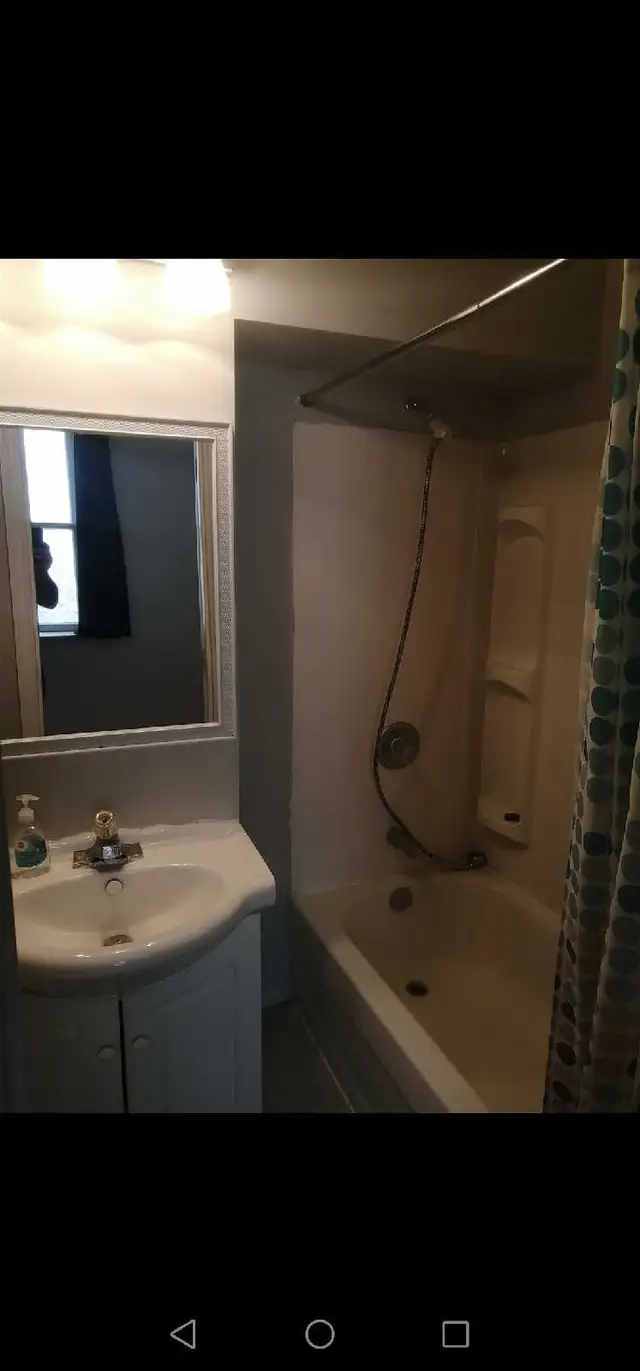 850 ft 3 bedroom 2 bath house for sale - Photo 8