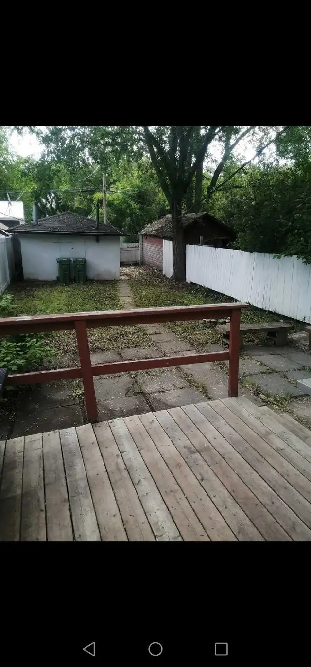 850 ft 3 bedroom 2 bath house for sale - Photo 10