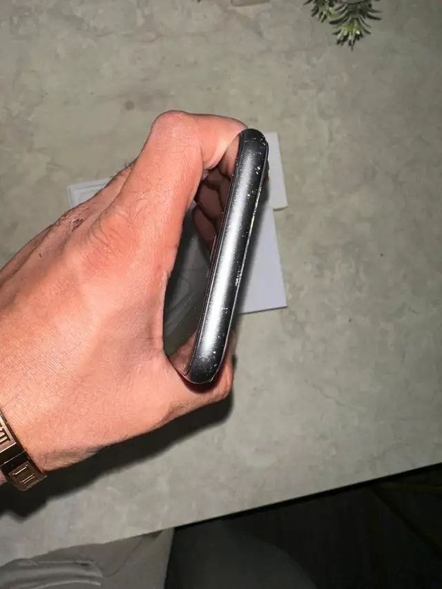 IPHONE 11 64GB ACCESSORIES PKG/DELIVERY - Photo 4