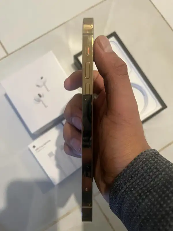 iPhone 12 Pro 128GB Airpods/Charger Set/Delivery - Photo 5