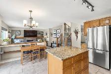 4bdrm 3.5bthrm home w/ $30,000  in builder upgrades! - Photo 4