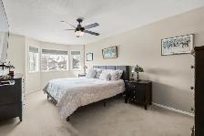 4bdrm 3.5bthrm home w/ $30,000  in builder upgrades! - Photo 7