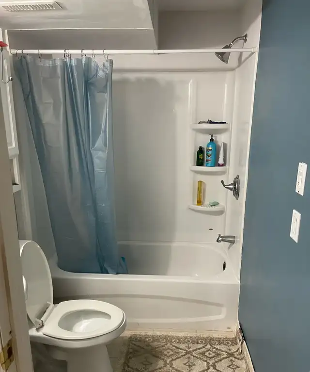 2 Bdrm basement apartment all inclusive - Photo 8