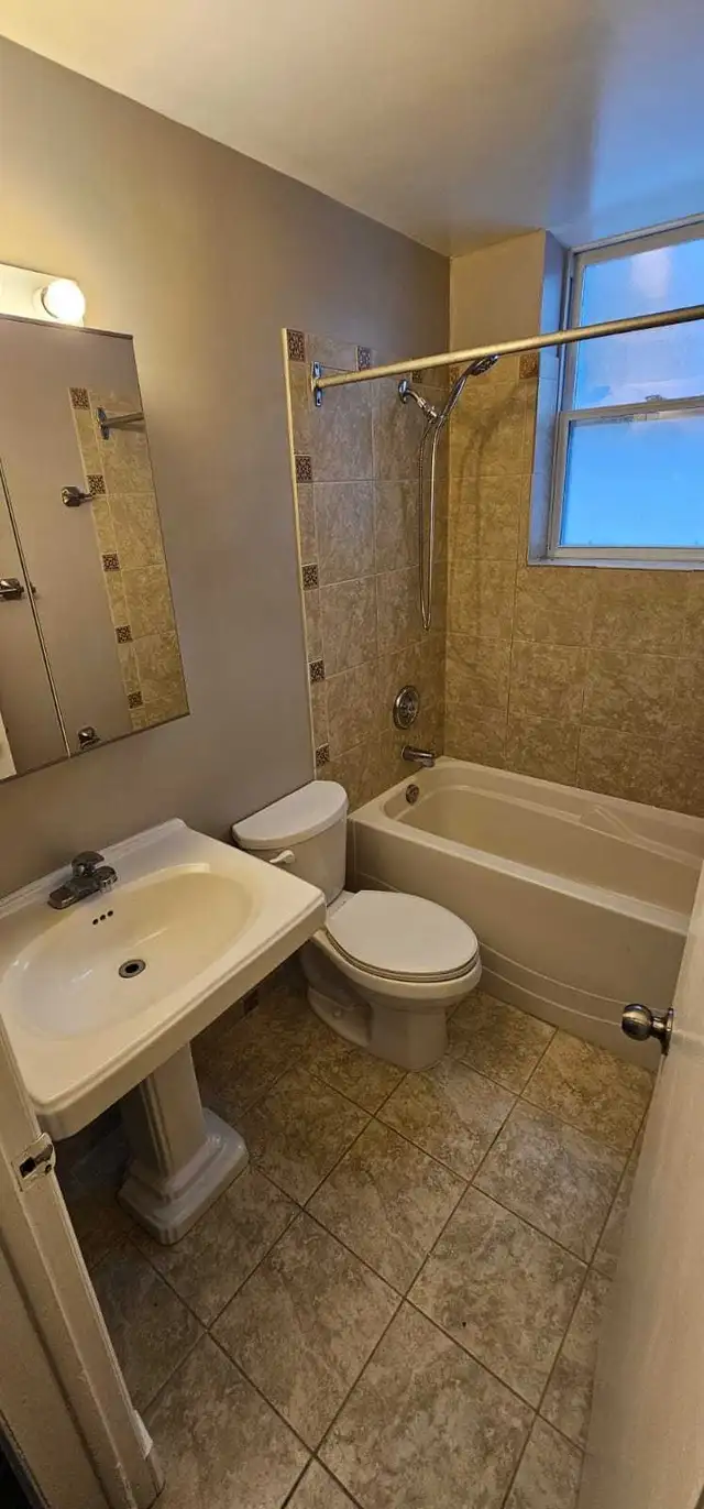 1 bedroom apartment in Uptown Waterloo - Photo 10