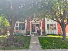 1 bedroom apartment next to Oshawa centre.