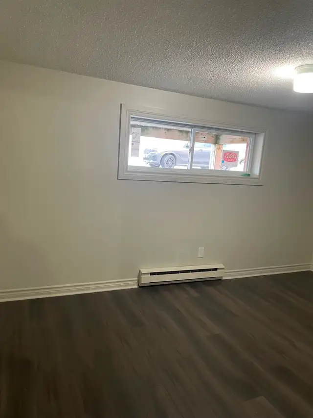 1 bedroom apartment next to Oshawa centre. - Photo 4