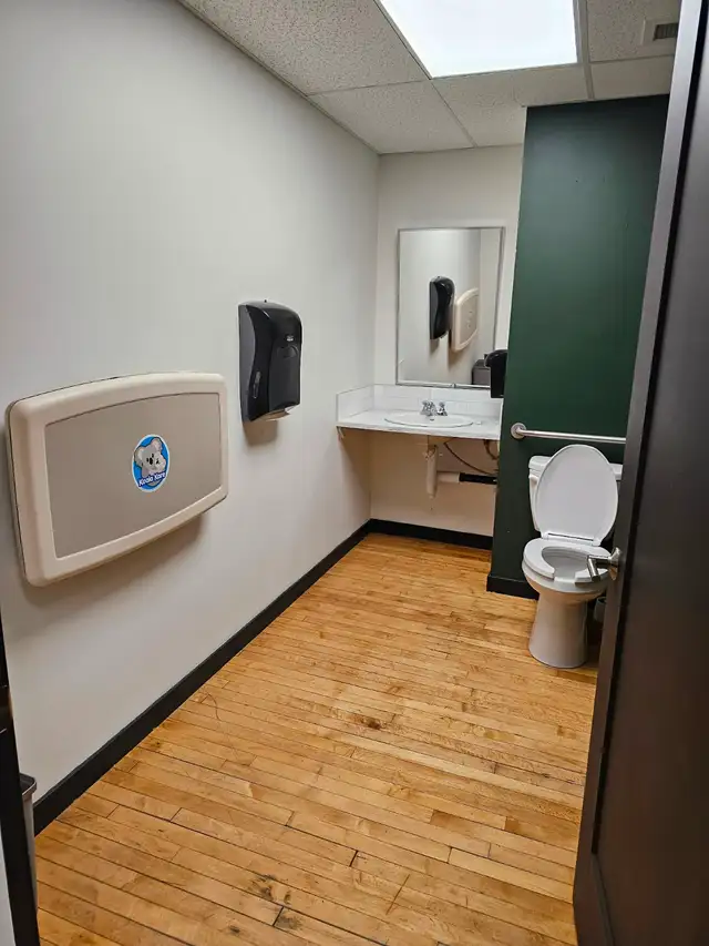 Downtown Lethbridge Commercial Space – Available Immediately! - Photo 8