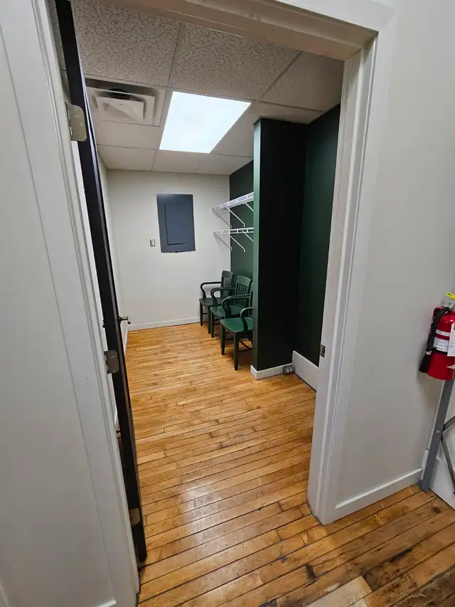 Downtown Lethbridge Commercial Space – Available Immediately! - Photo 9