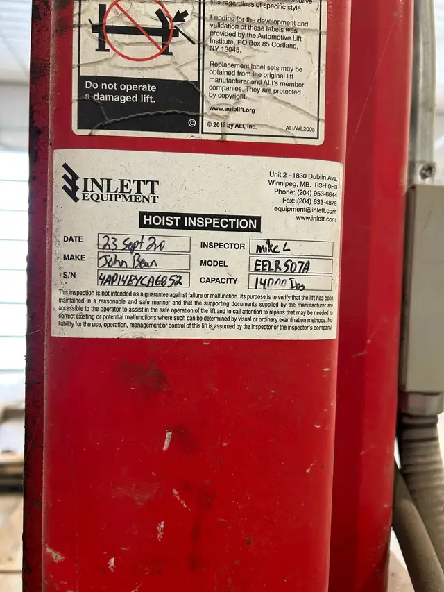 Car/Truck 4 post hoist Automotive - Photo 3