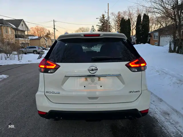2017 Nissan Rogue SL AWD Heated Sates ,Remote Start, Reverse Cam - Photo 6