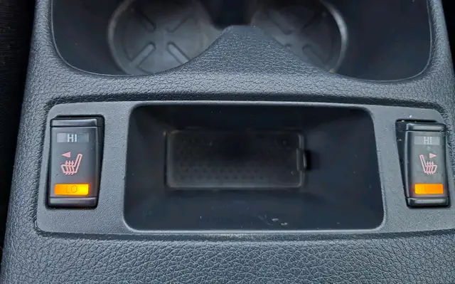 2017 Nissan Rogue SL AWD Heated Sates ,Remote Start, Reverse Cam - Photo 18