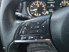 2017 Nissan Rogue SL AWD Heated Sates ,Remote Start, Reverse Cam - Photo 20