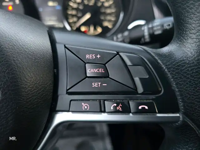 2017 Nissan Rogue SL AWD Heated Sates ,Remote Start, Reverse Cam - Photo 21