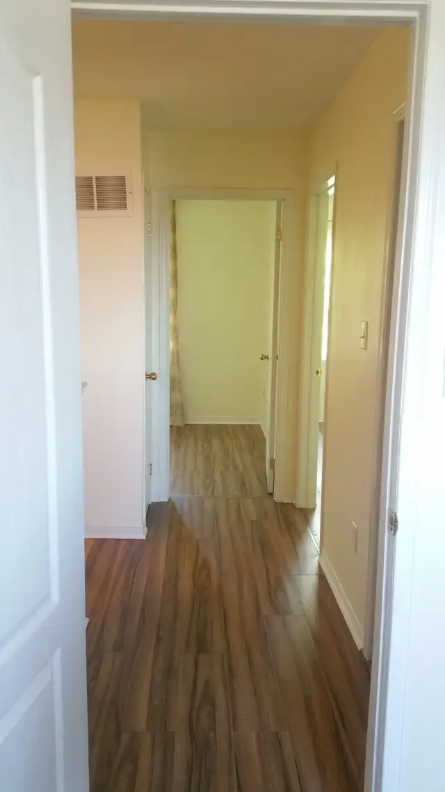 3 bedrooms Semi, for rent (16th Ave/Ninth Line) Markham - Photo 3