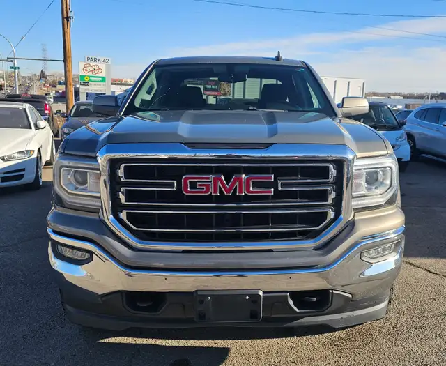 This Pickup powered by a Gasoline engine featuring 4WD/4-Wheel D - Photo 9