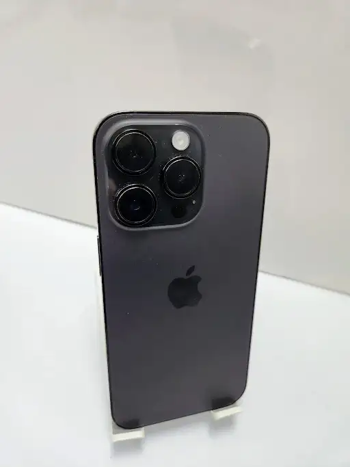 iPhone 14Pro 128gb 86% Black 3 Months Warranty W/Charger - Photo 2