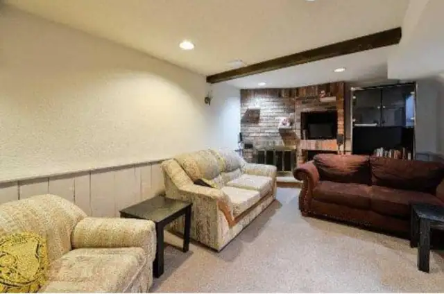 Basement Apartment for Rent Yonge/Weldrick - Photo 3