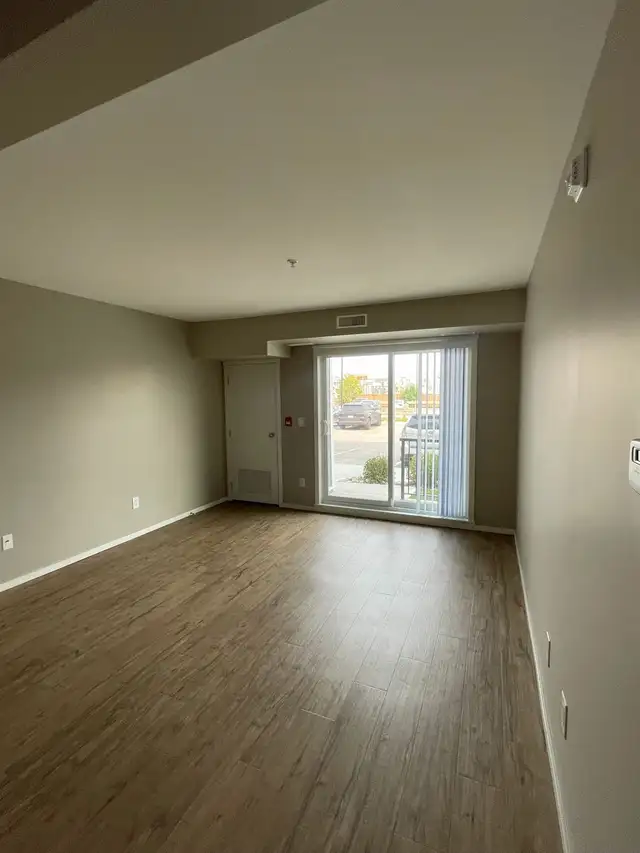 private room for rent - Photo 6