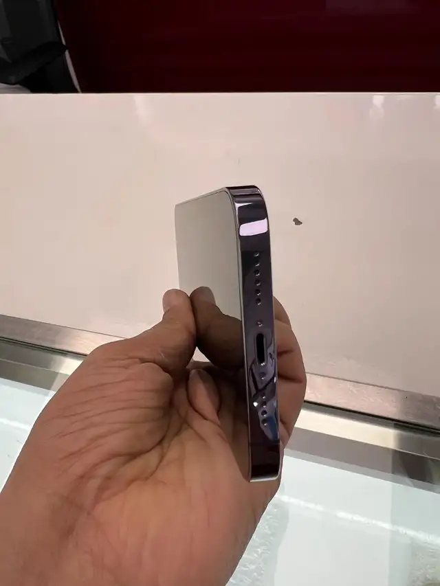 Unlocked Preowned iPhone14 Pro Max 128GB only for $899 - Photo 6