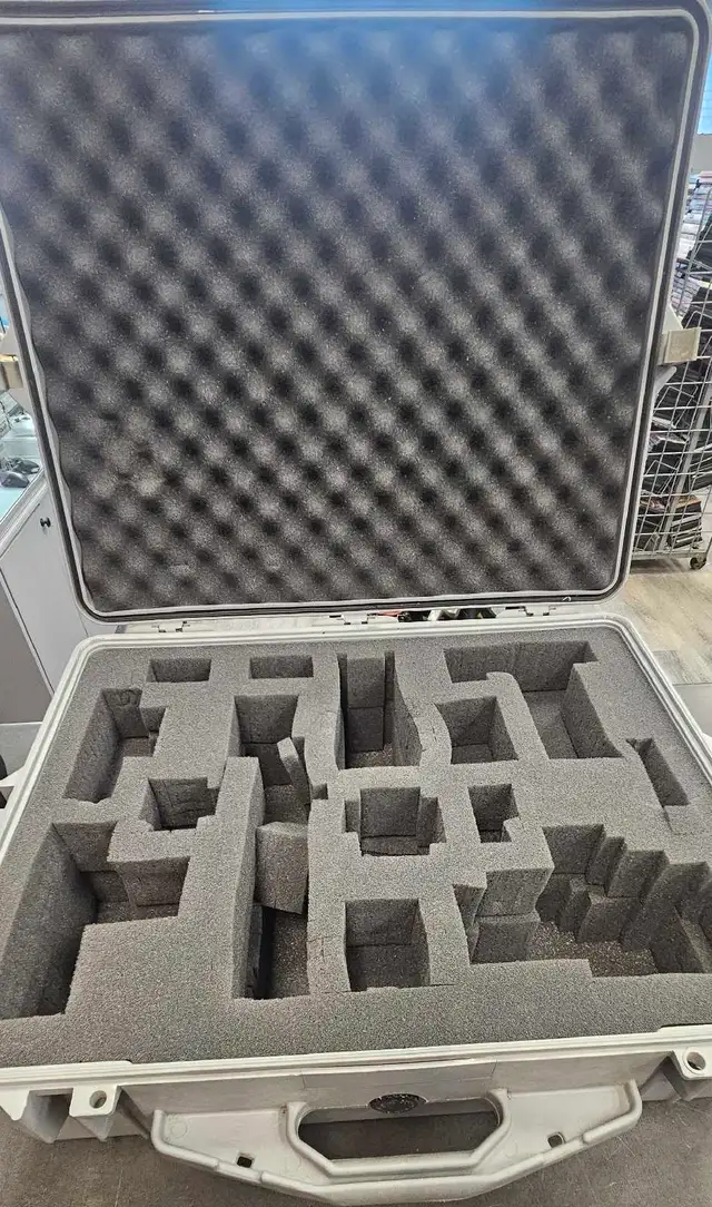 Pelican Case 1600 - Photo 6