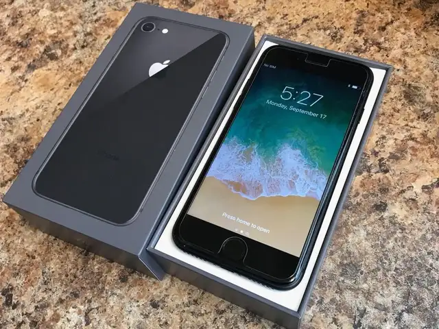 iPhone 8 in Brand New Condition Unlocked