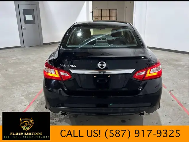 2016 Nissan Altima (No Accidents/ Clean history) - Photo 3