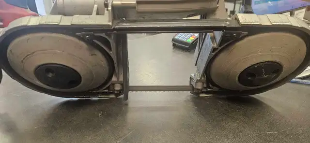 Milwaukee Deep Cut Band Saw - Photo 4