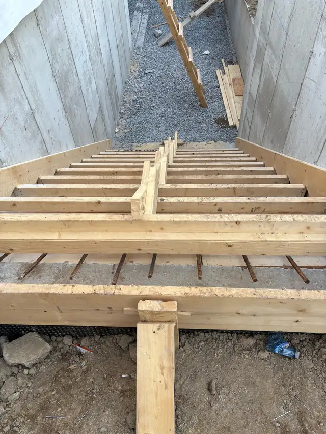 Skilled Concrete Finisher - Photo 7