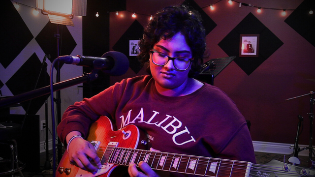 Online Guitar Lessons!