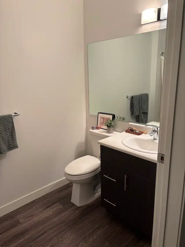 Modem 1 Bedroom Apartment in Osborne Village - Deposits Covered - Photo 7