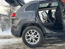 2016 Jeep Cherokee North - Photo 12