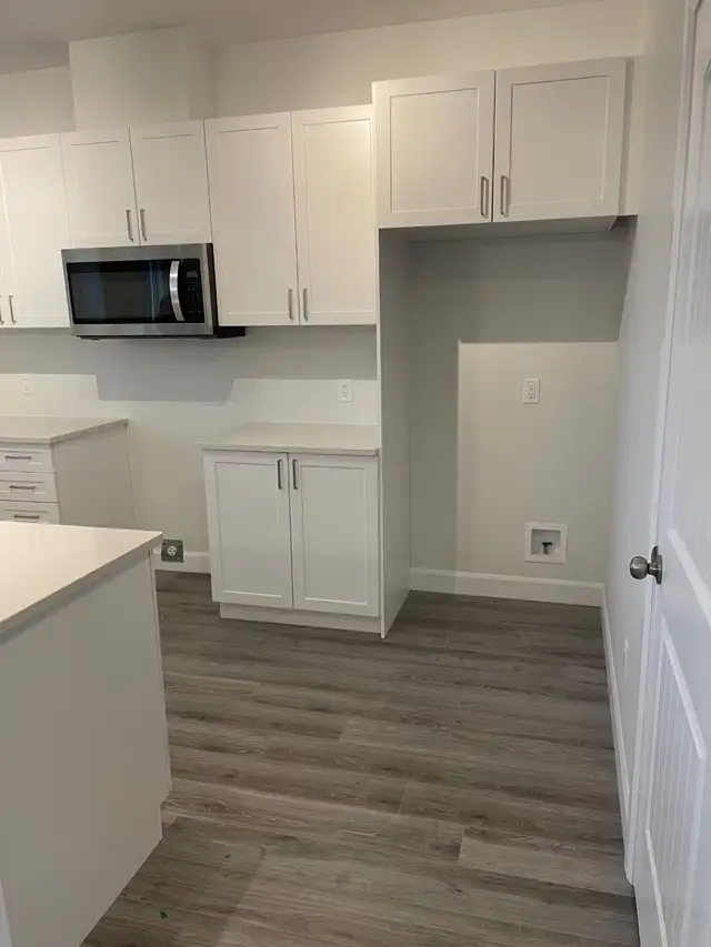 110 Superior Drive 3 BR/2.5Bth house March 15 - Photo 10