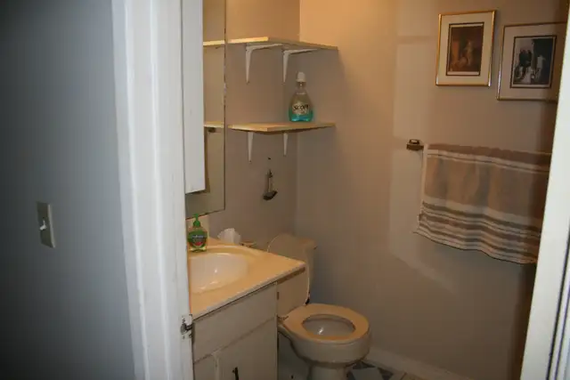 3 1 bedroom duplex for rent in Bowness area, NW Calgary - Photo 6