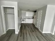 Upgraded 2 Bedroom Apartment - Photo 2