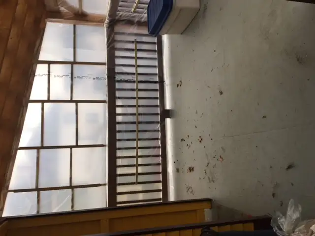 Newly renovated bachelor apartment - Photo 10