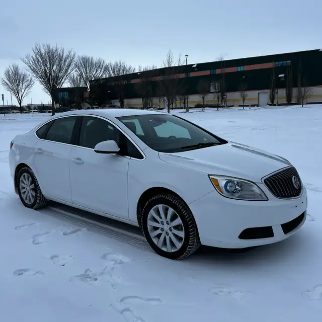 2016 Buick Verano - Photo 2