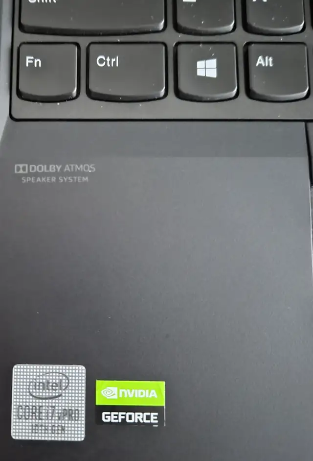 ThinkPad-P15 i7 10th 48GB 750GB 1000T GPU 4GB  15' HD Win 11 Pro - Photo 2