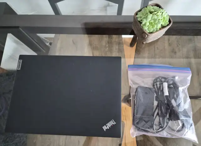 Lenovo-ThinkPad-T14 17 12th 32GB 1TB 14' HD Win 11 Pro - Photo 5