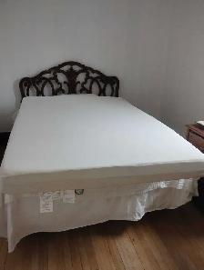 Sur matelas presque neuf!