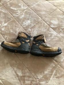 SIMMS Wading Boots w/Vibram Soles - Photo 2